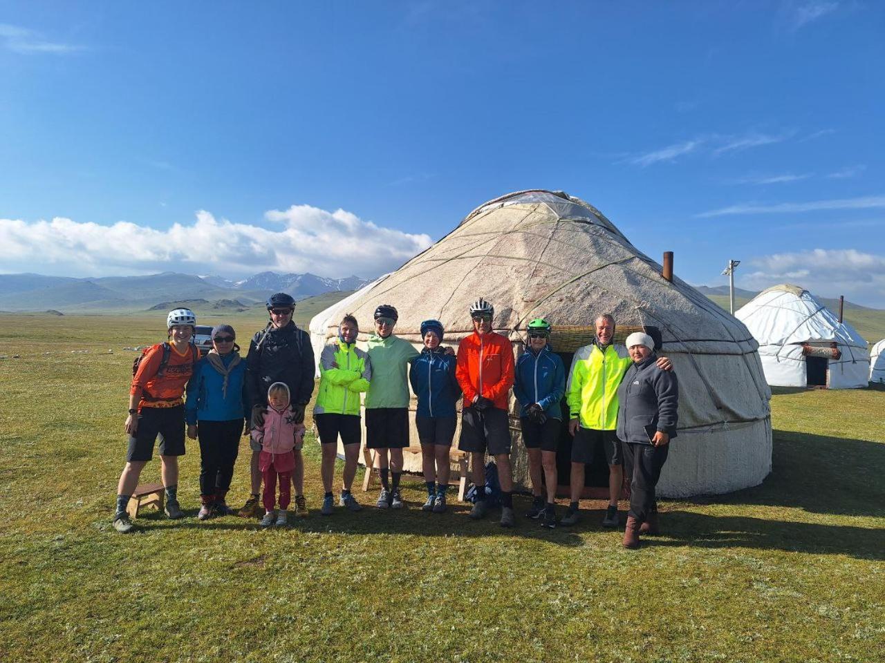Zalkar Yurt Camp Hotell Song-Kul Exteriör bild
