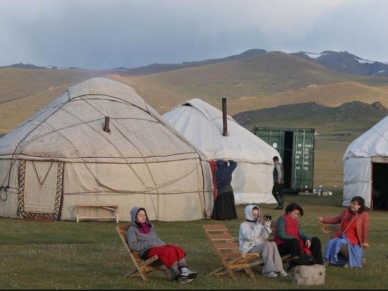 Zalkar Yurt Camp Hotell Song-Kul Exteriör bild
