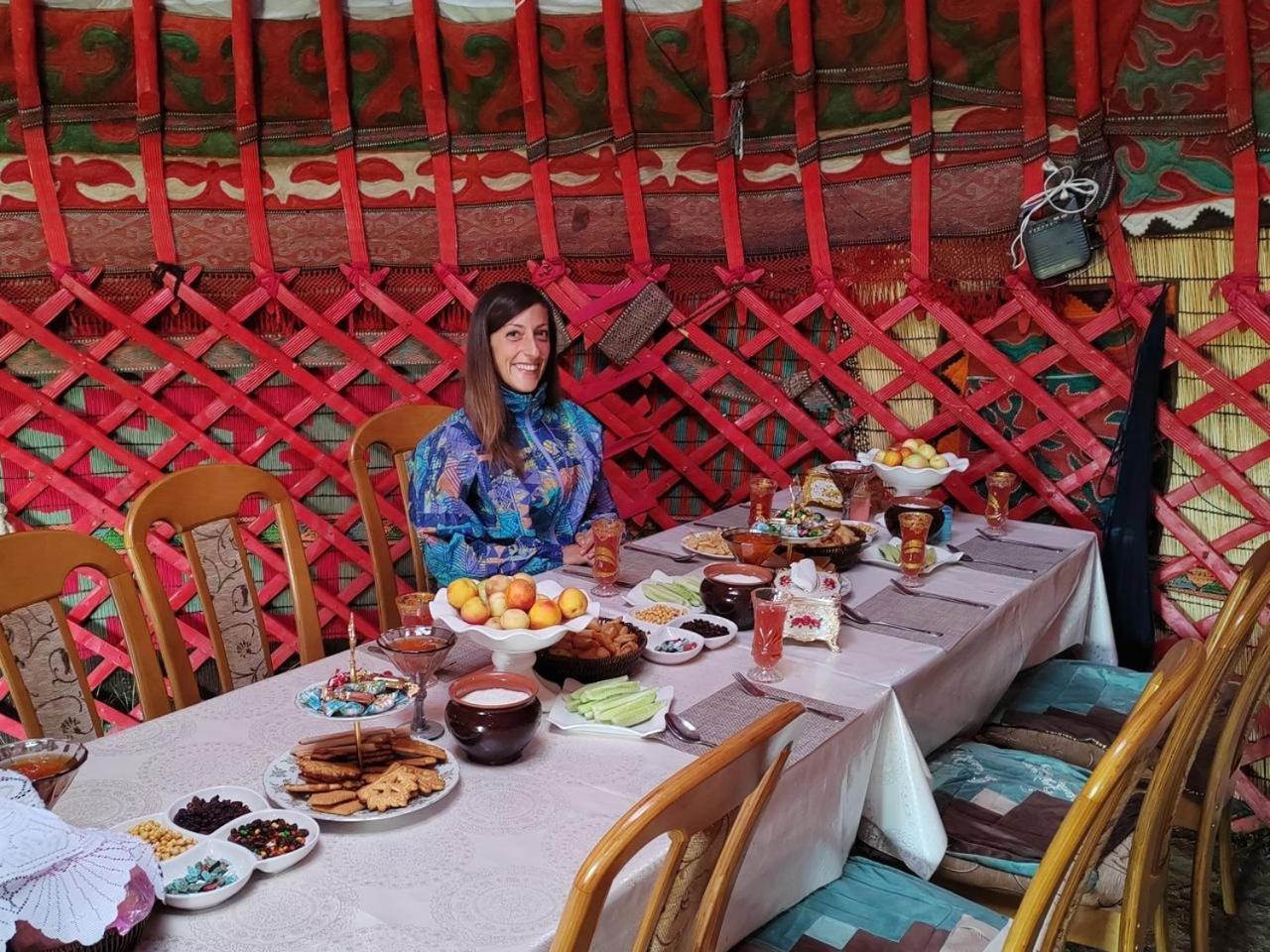 Zalkar Yurt Camp Hotell Song-Kul Exteriör bild
