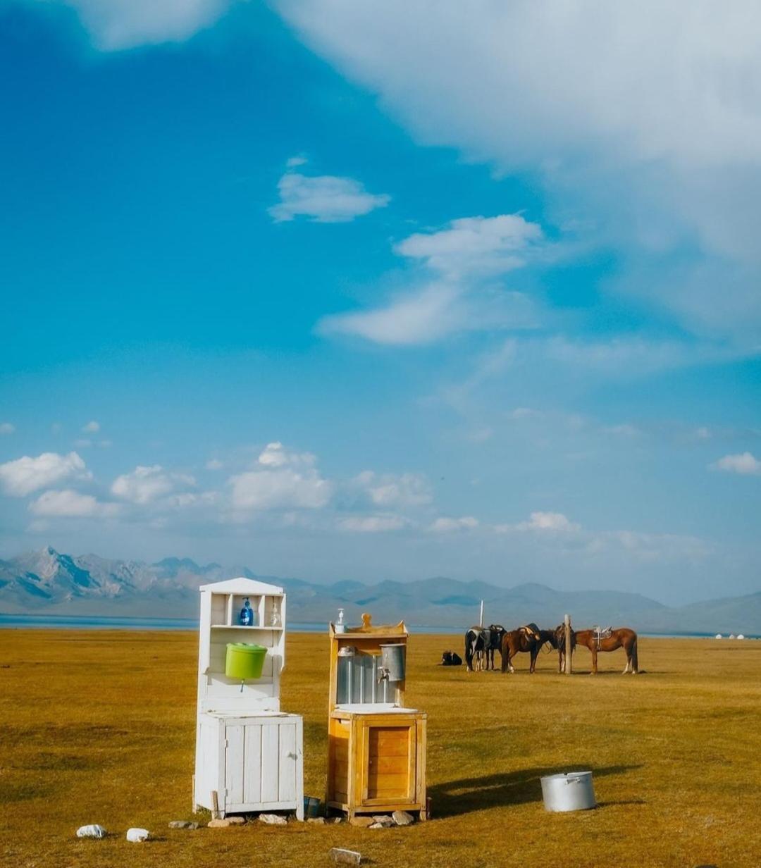 Zalkar Yurt Camp Hotell Song-Kul Exteriör bild